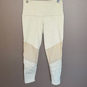 Onzie heather tan moto style leggings size m/l